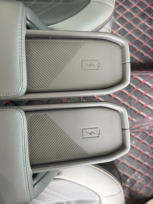 Ford Edge d'occasion certifiée, modèle 2023, Edge L 2.0T EcoBoost, traction intégrale, 7 places, version Ultimate