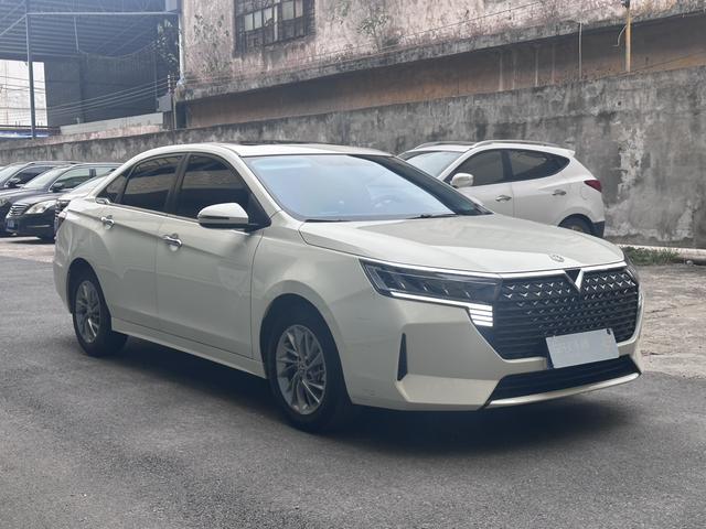 Certificated Used Dongfeng Nissan Venucia D60 2023 PLUS 1.6L XE CVT Chaoling Edition