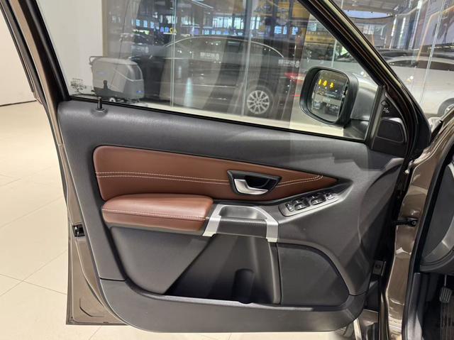 Certificated Used Volvo XC90 2013 Model 2.5T T5 Executive Upgrade Version