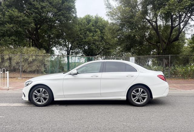 Certificated Used Mercedes-Benz C-Class 2018 Model C 200 L Sport Edition