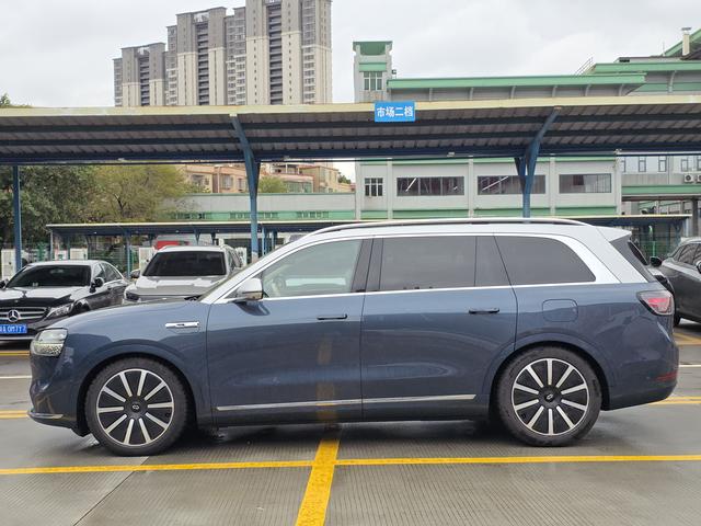 Certificated Pre-Owned Wenjie M9 2024 Extended-Range Ultra Six-Seater Version -u22049162