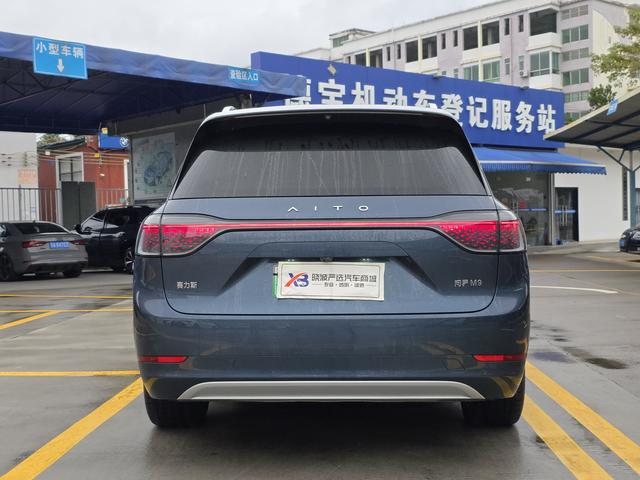 Certificated Pre-Owned Wenjie M9 2024 Extended-Range Ultra Six-Seater Version -u22049162