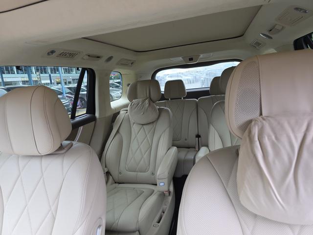 Certificated Pre-Owned Wenjie M9 2024 Extended-Range Ultra Six-Seater Version -u22049162