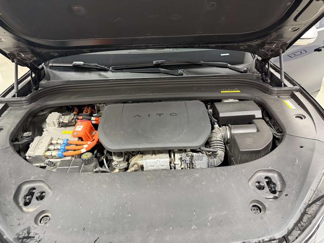 Wenjie M9 2024 Édition Ultra Six-Places à Autonomie Étendue certifiée d'occasion -u21923603