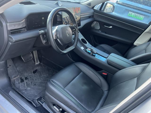 Certificated Pre-Owned Wenjie M5 2022 Extended-Range Four-Wheel Drive Performance Edition -u21714917