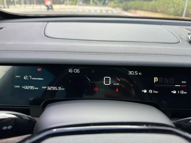 Certificated Pre-Owned Hozon Auto Nezha S 2022 Extended-Range Version 1160 Small Edition -u20653076