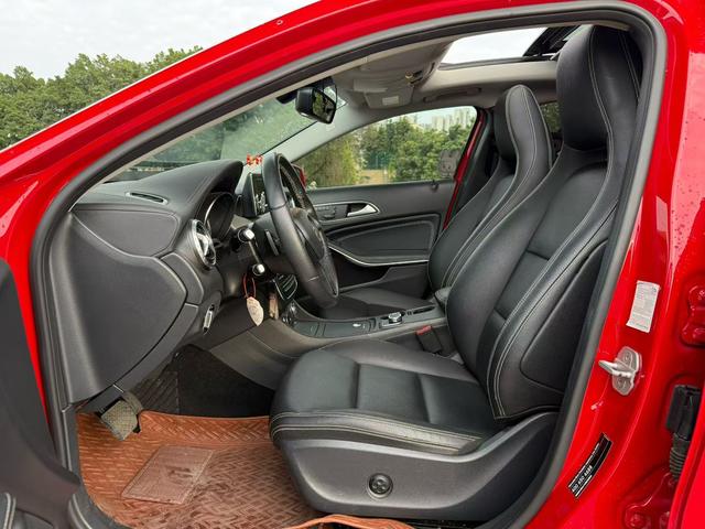 Certificated Pre-Owned Mercedes-Benz GLA 2015 GLA 220 4MATIC Luxury - u22752518