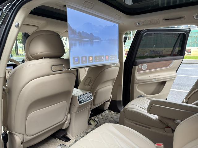 Certificated Pre-Owned Wenjie M9 2024 Extended-Range Ultra Six-Seater Version -u22543326