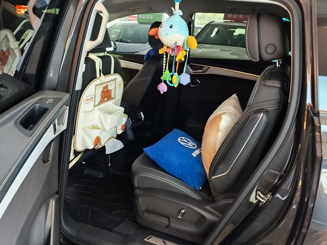 Certificated Pre-Owned Talagon 2022 380TSI 4WD Luxury Elegant Edition Pro 6-Seater - u21926205