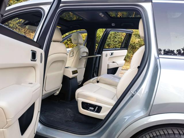 Certificated Pre-Owned Li Auto L9 2024 Pro Edition -u22435120