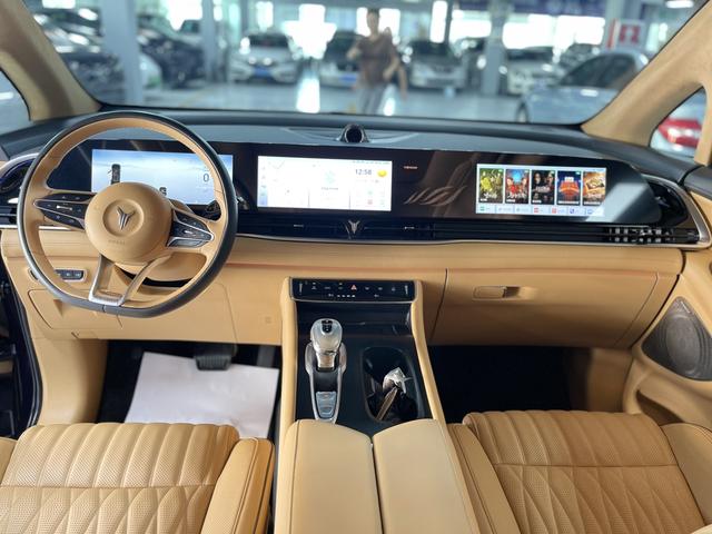 Certificated Pre-Owned VOYAH Dreamer PHEV 2024 Ultra-Long Range Flagship Edition -u22095246