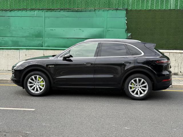 Certificated Pre-Owned Porsche Cayenne E-Hybrid 2019 Cayenne E-Hybrid 2.0T -u21562855