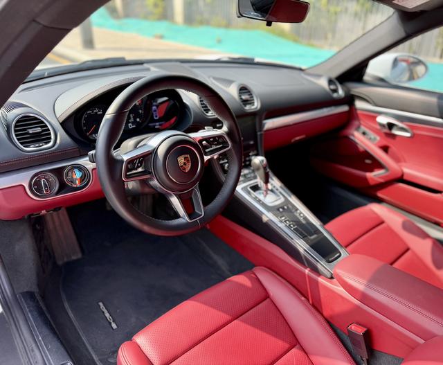 Certificated Pre-Owned Porsche 718 2018 Cayman 2.0T - u22584979