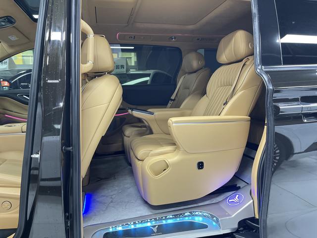 Certificated Pre-Owned VOYAH Dreamer PHEV 2025 4WD Flagship Kunpeng Edition -u22083839