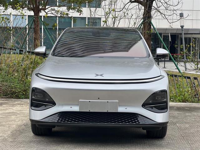 جهاز XPENG G6 2025 625 Long Range Max Flagship Edition معتمد ومستعمل - u22033755