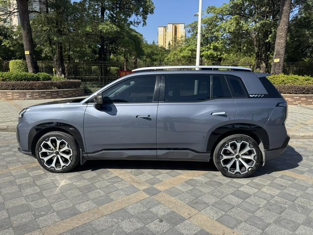 Pre-Owned AION V 2024 Model Tyrannosaurus 520 Smart Luxury Version