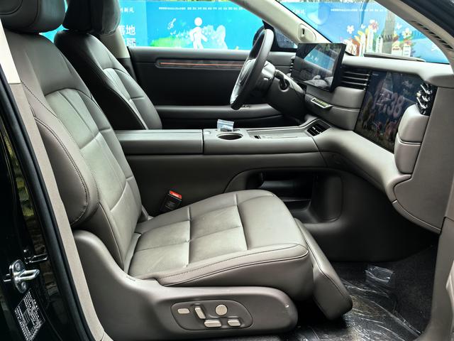 Certificated Pre-Owned IM LS6 2026 Extended-Range 66 Max+ -u22625681