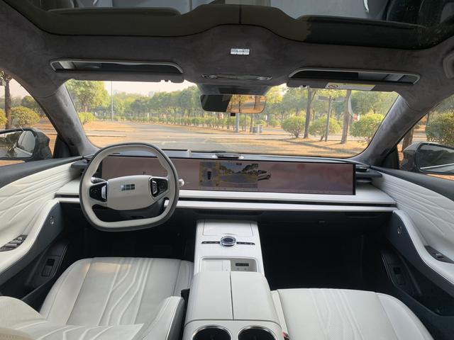 Certificated Pre-Owned Geely Galaxy E8 2024 550km MAX -u22498202