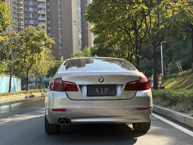 Certificated Pre-Owned BMW 5 Series 2014 525Li Luxury Design Package - u22355385