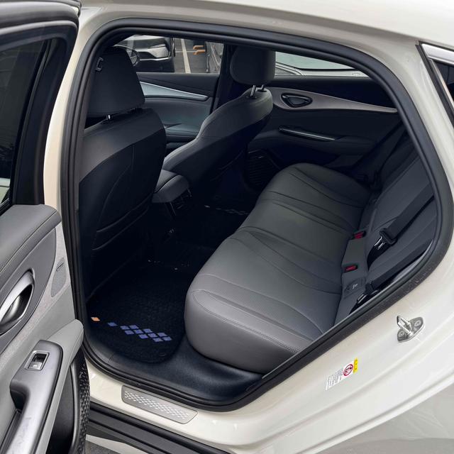 Certificated Pre-Owned BYD Seal 07DM 2025 Intelligent Driving Edition DM-i 125KM Premium Version -u21540427