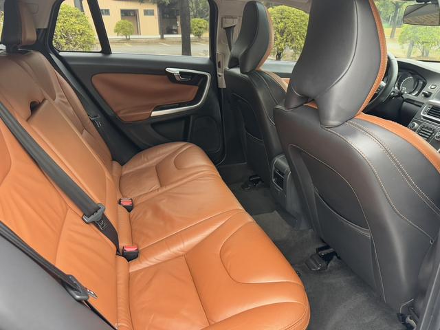 Certificated Pre-Owned Volvo V60 2015 T5 Inscription Edition - u22629711