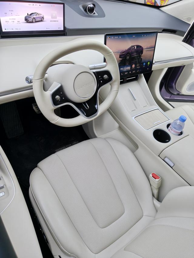 Pre-Owned AITO R7 2024 Model Pure Electric 100kWh Ultra 4WD Version