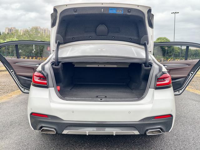 Certificated Pre-Owned BMW 5 Series PHEV 2022 535Le Luxury Package -u22038566