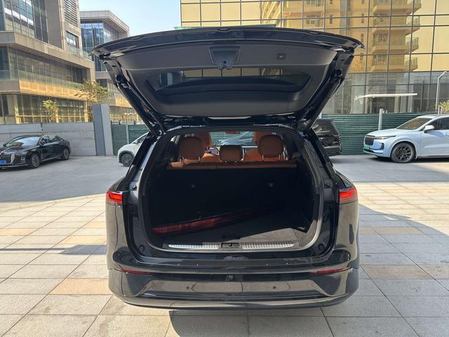 جهاز XPENG G9 2025 625 طويل المدى Max-u22079404 معتمد ومستعمل