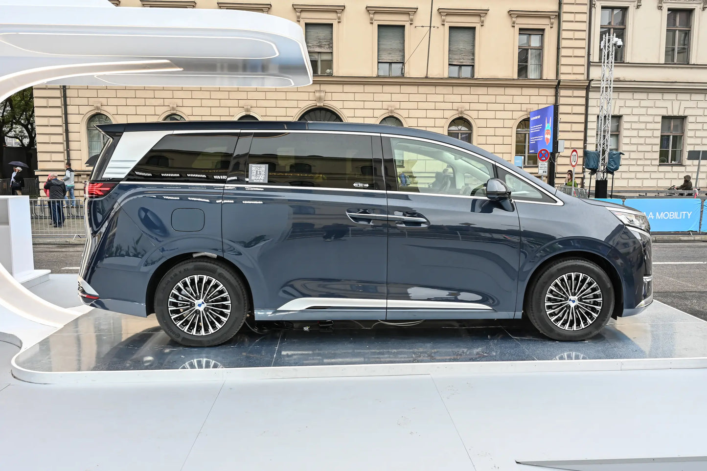 Denza Denza D9 DM -Hybride PHEV
