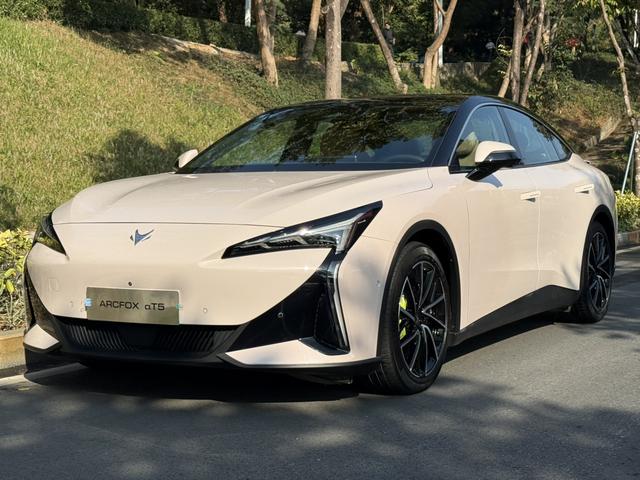 Certificated Pre-Owned Jihu Alpha S5 2024 708MAX 200kW -u22483425