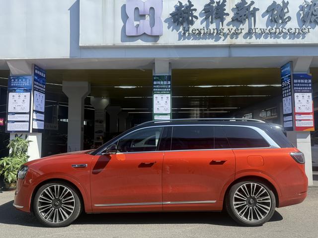 Pre-Owned AITO Wenjie M9 2024 Model Extended-Range Ultra 6-Seater Version