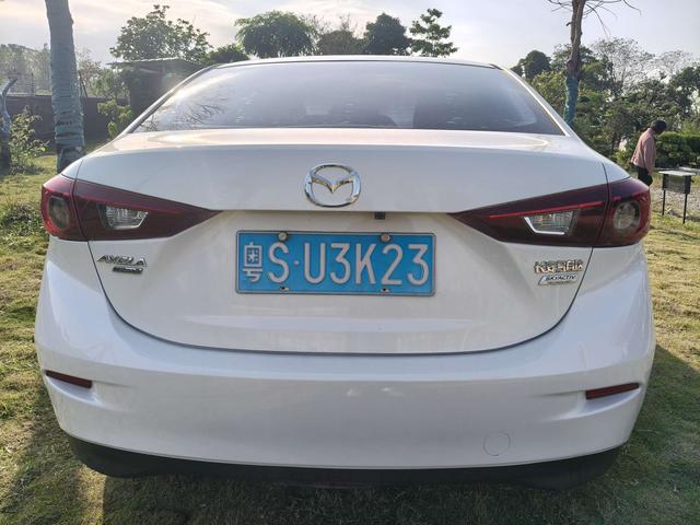 Certificated Pre-Owned Mazda 3 Axela 2016 Sedan 1.5L Automatic Comfort Edition - u22057996