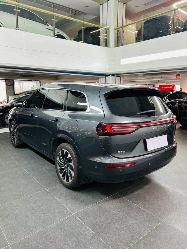 Pre - Owned 2022 Seres SF5 2WD Comfort Edition