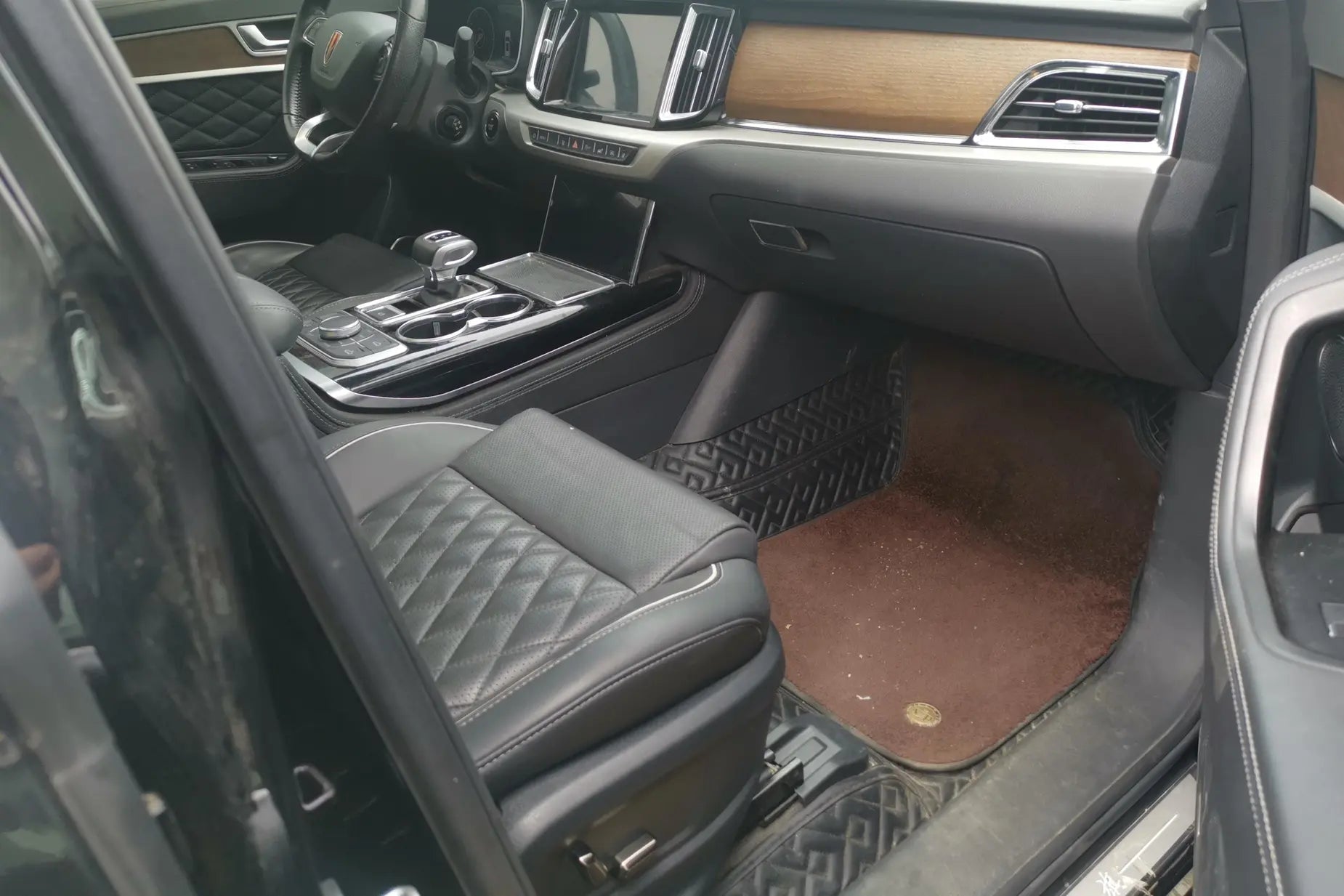 Certificated Used Hongqi HS7 2021 Model 3.0T Automatic 4WD Intelligent Link Qichang Edition