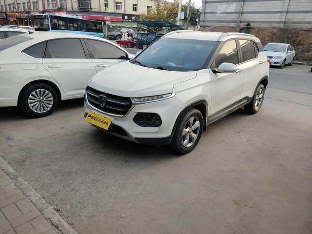 Certificated Pre-Owned SAIC-GM-Wuling Baojun 510 2017 1.5L Manual Fashion Edition - u22715788