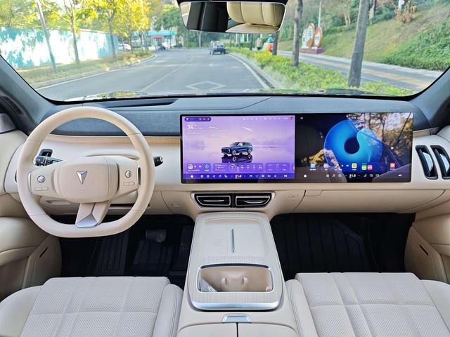 Certificated Pre-Owned Deepal S09 2025 Rear-Wheel Drive Ultra+ -u22102660