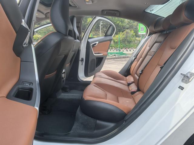 Certificated Pre-Owned Volvo S60 2018 S60L T3 Intelligent Entry Edition - u22547601