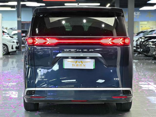 Certificated Pre-Owned Denza D9 DM 2022 970 Four-wheel Drive Honor Edition -u21654945