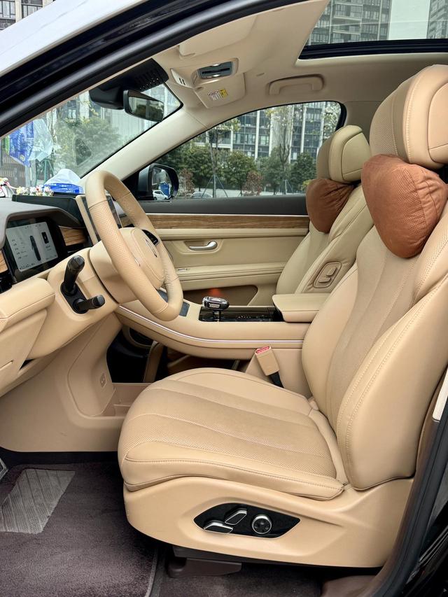 Certificated Pre-Owned Wenjie M7 2024 Pro 5-Seater 4WD Intelligent Driving Version -u22635042