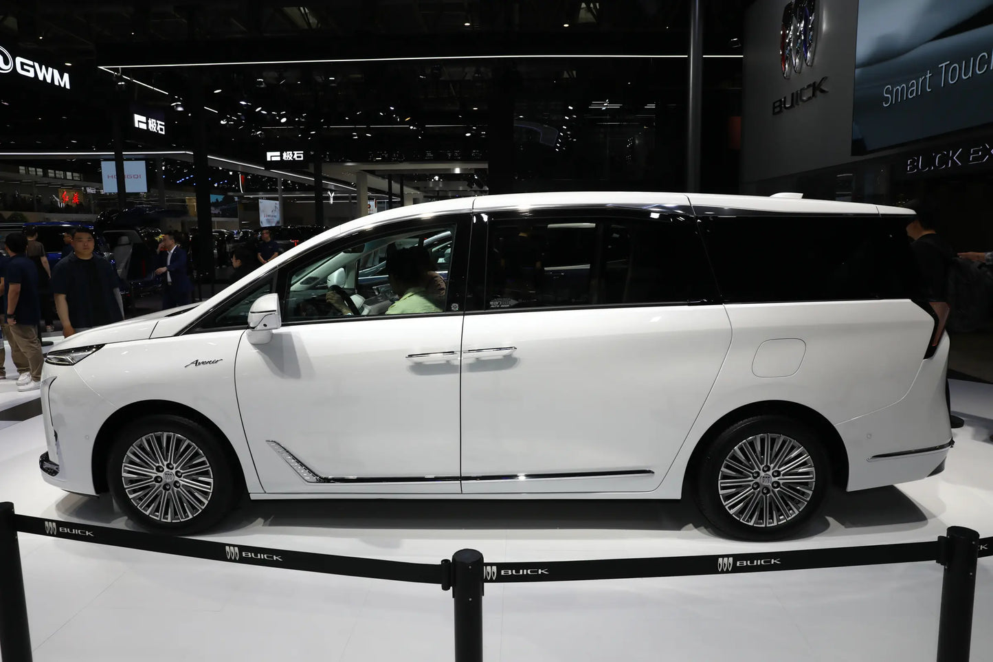 SAIC-GM Buick Buick GL8 - Hybride PHEV
