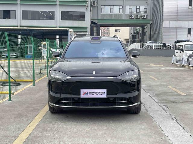 Certificated Pre-Owned Wenjie M9 2024 Extended-Range Ultra Six-Seater Edition -u22103110