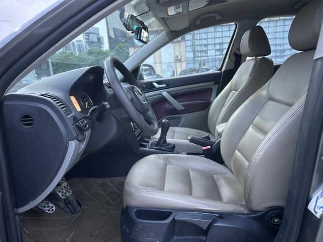 Certificated Pre-Owned Skoda Octavia 2013 2.0L Manual Yijie Edition - u21014256