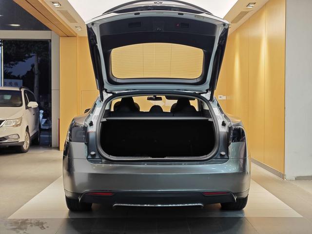 Tesla Model S 2014 Version P85