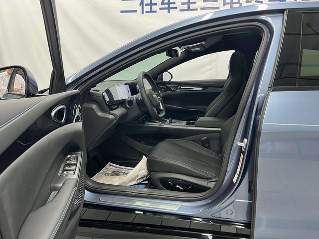 Certificated Pre-Owned BYD Seal 2025 650 Intelligent Driving Edition -u22696957