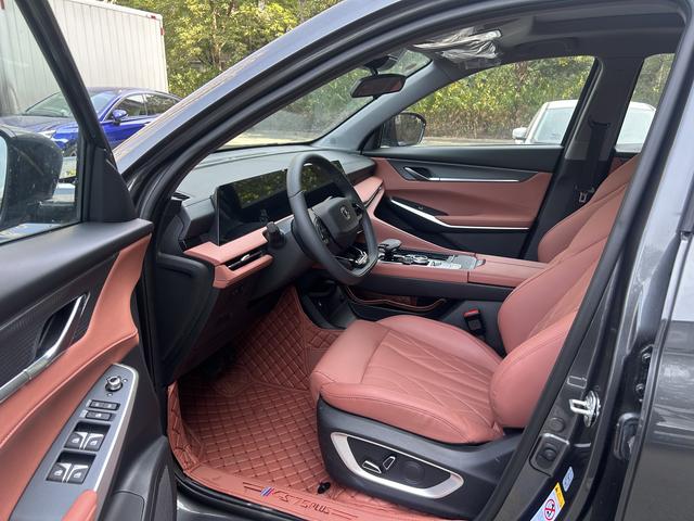 Certificated Pre-Owned Changan CS75 PLUS 2024 Third Generation Champion Edition 1.5T Automatic Intelligent Driving Powerful Navigation Model - u22569941