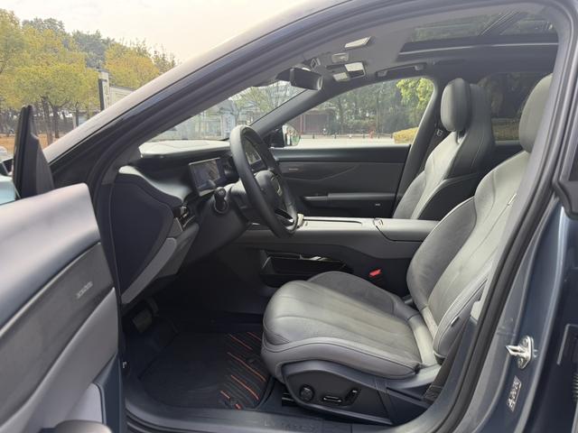 Certificated Pre-Owned Lynk & Co 07 EM-P 2024 126 Long Range Intelligent Driving Ultra -u22573369