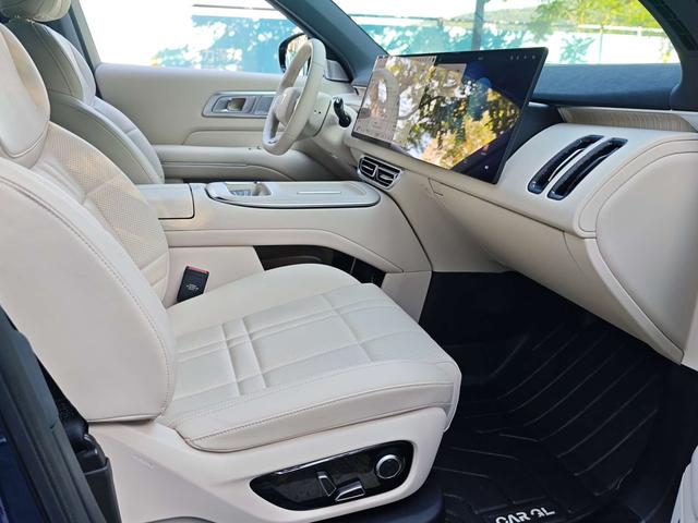 Pre - Owned Shenlan S09 2025 Rear - Wheel Drive Ultra+