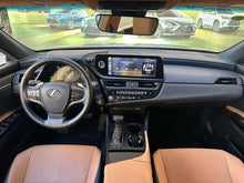 Certificated Pre-Owned Lexus ES 2022 Model 200 Premium Edition - u22322764