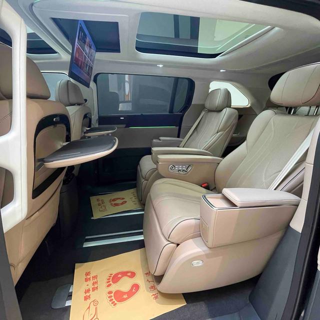 Certificated Pre-Owned XPENG X9 2025 Pure Electric 740 Ultra-Long Range Maxu22319447