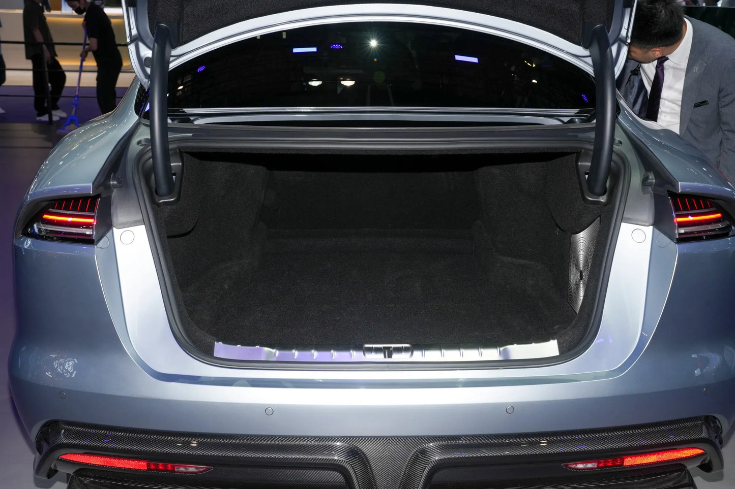 Yangwang regarde U7 - Hybride PHEV